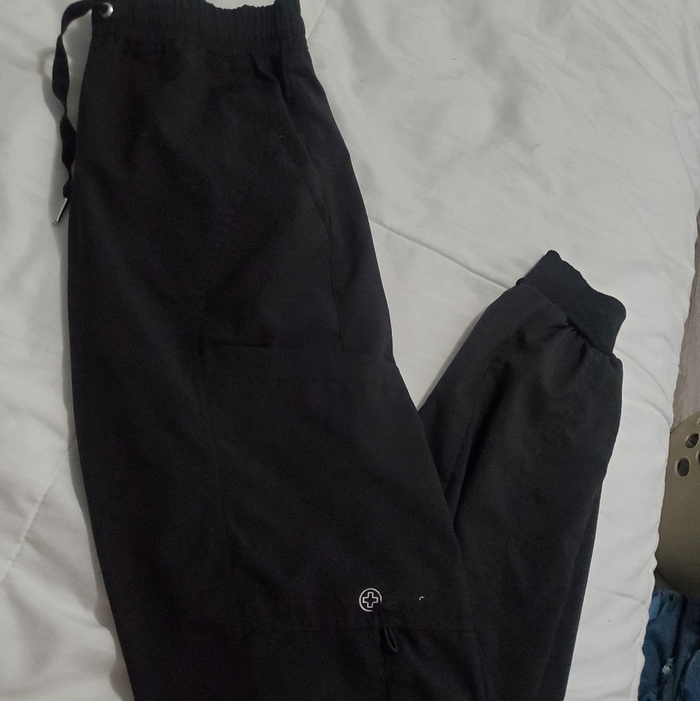 Jogger Scrubs